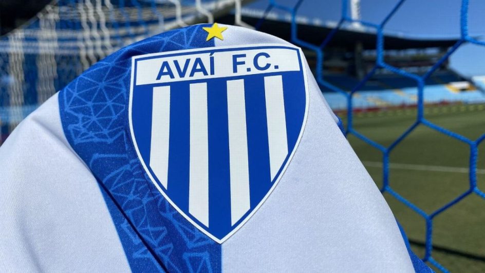 Leão da Ilha é o sexto colorado, com três pontos conquistados Divulgação Leandro Boeira, Avaí