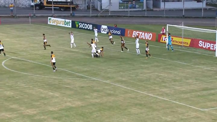 VÍDEO Árbitro não marca possível pênalti para o Concórdia depois de lance polêmico do Criciúma