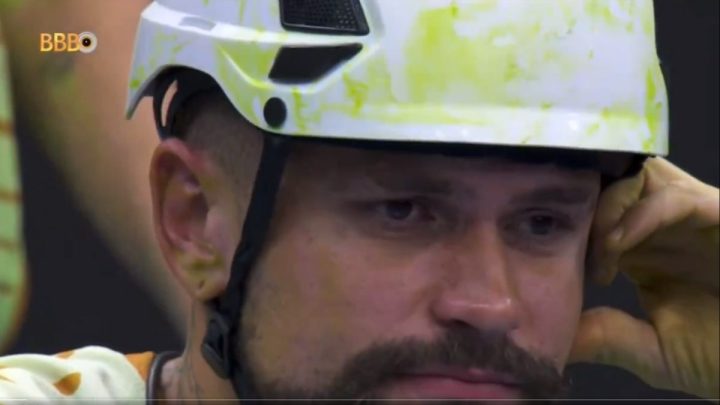 Vinicius Rodrigues durante a prova de resistência escutou comentários capacitistas do catarinense