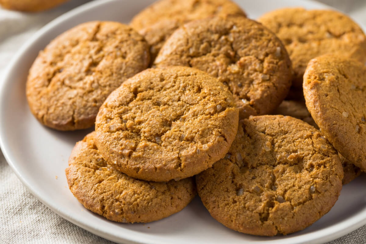 Biscoito de arroz (Imagem: Brent Hofacker | Shutterstock)