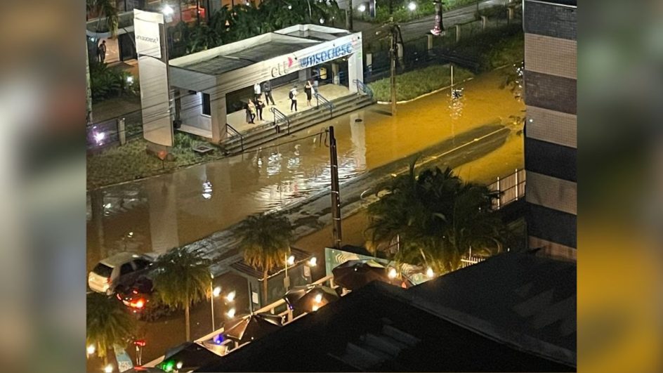 Chuva causa alagamentos e falta de luz em diversos bairros de Joinville