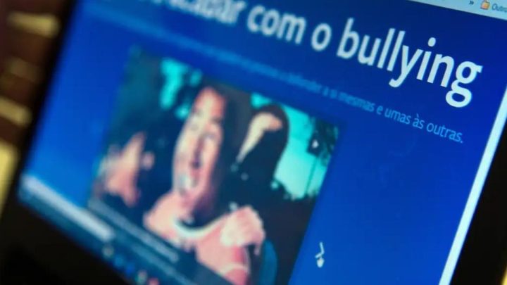 Ataques virtuais em SC impulsionam recorde de registros em cartórios