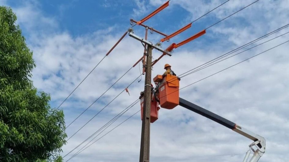 Falha em transmissão deixa mais de 85 mil unidades sem luz em cidades de SC
