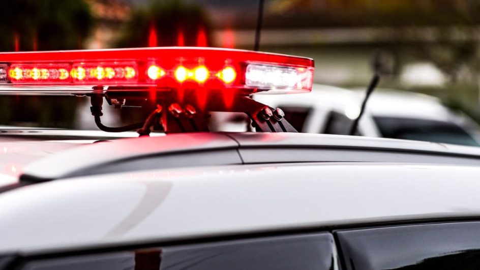 Homem é preso após agressões e tentar sufocar esposa com calça jeans em SC