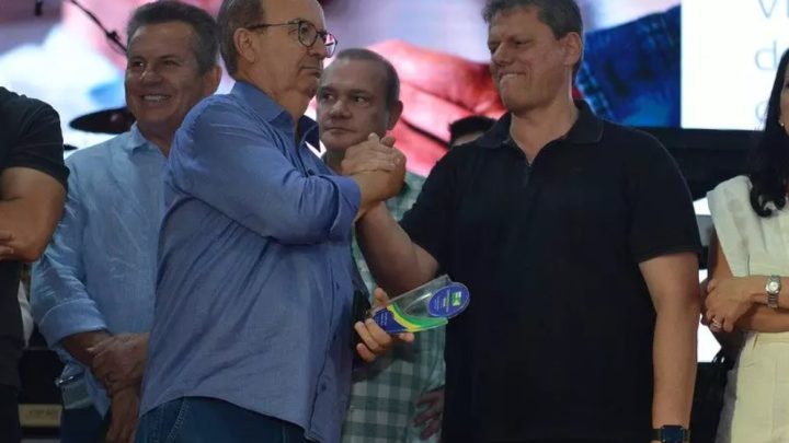 Nem Jorginho, nem Tarcísio, irão a Brasília para ato pela democracia