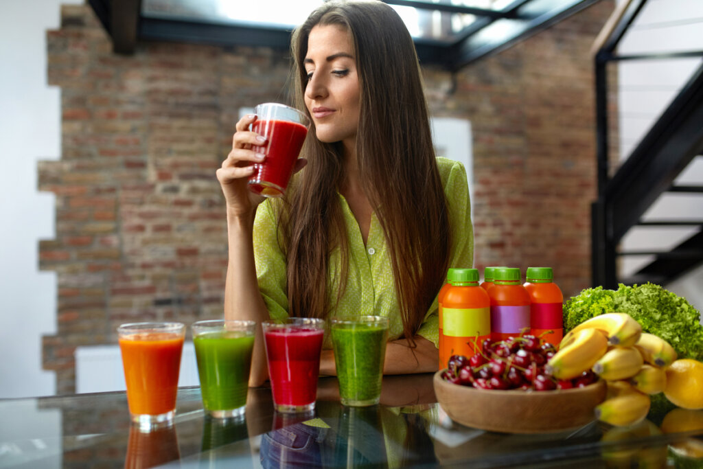 O cuidado com a alimentação ajuda a evitar a candidíase (Imagem: puhhha | Shutterstock)