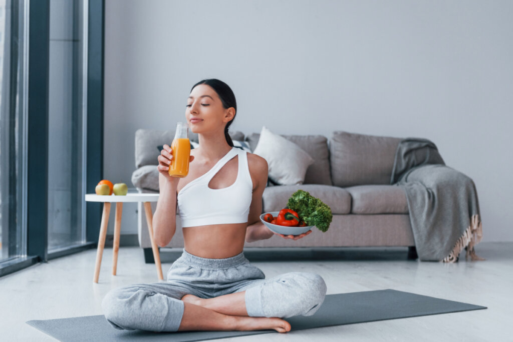 O bom planejamento das refeições favorece a ingestão de nutrientes variados e a sensação de saciedade (Imagem: Standret | Shutterstock)