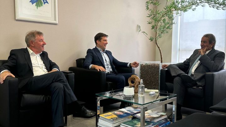 Eleição gera disputa em Balneário Camboriú e prefeito conversa com Valdemar Costa Neto (PL)