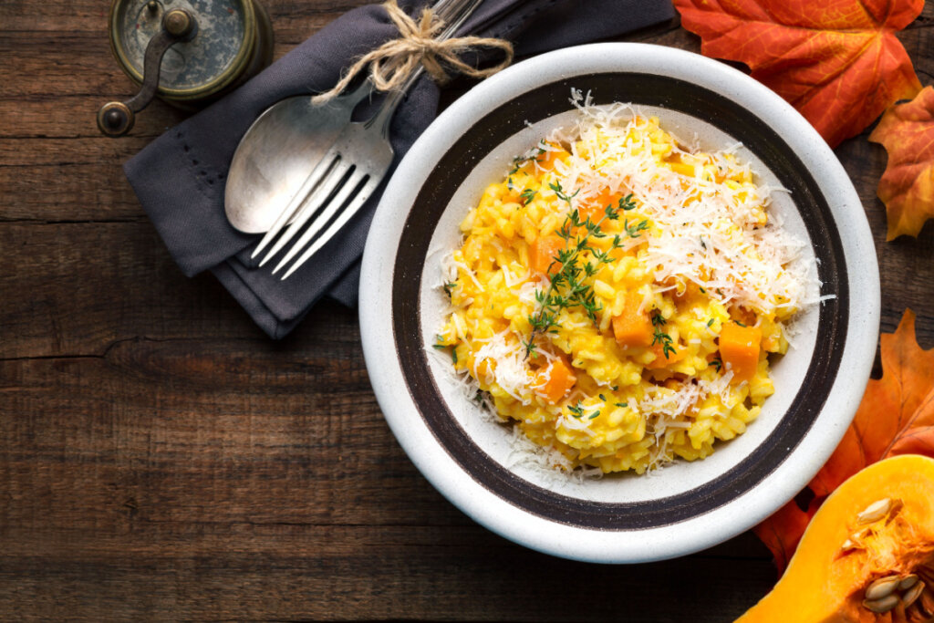 Risoto de abóbora e gorgonzola (Imagem: kuvona | Shutterstock)