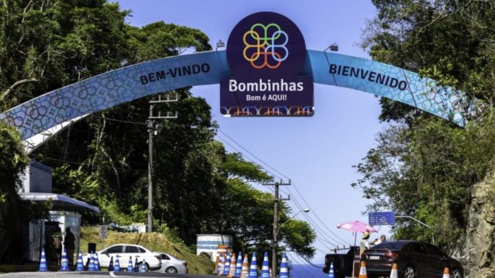 Taxa ambiental para entrar em Bombinhas fica mais cara; veja os novos valores