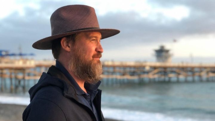 Ator Kenneth Mitchell, de Star Trek e Capitã Marvel, morre aos 49 anos