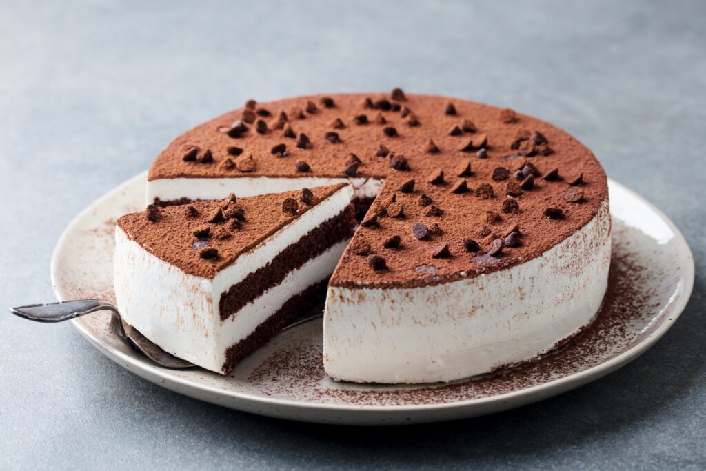 Bolo de tiramisu (Imagem: Anna_Pustynnikova | Shutterstock)