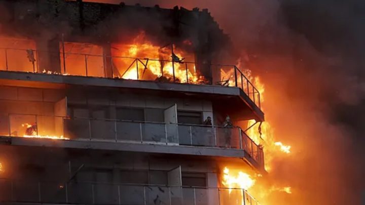 Dois jogos do Campeonato Espanhol são adiados por incêndio trágico em Valência