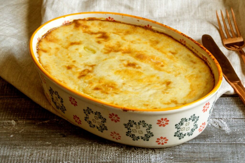 Escondidinho de camarão (Imagem: Julia Sedaeva | Shutterstock)