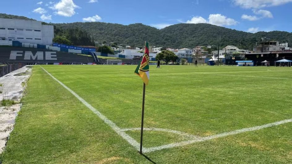 Estádio das Nações, em Balneário Camboriú (Foto: Bruno Atanázio, ge)