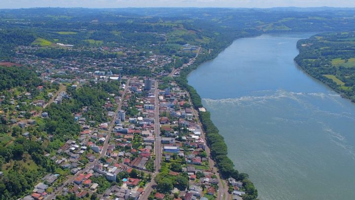 Cidade do Extremo Oeste de SC bate 41°C em meia a onda de calor
