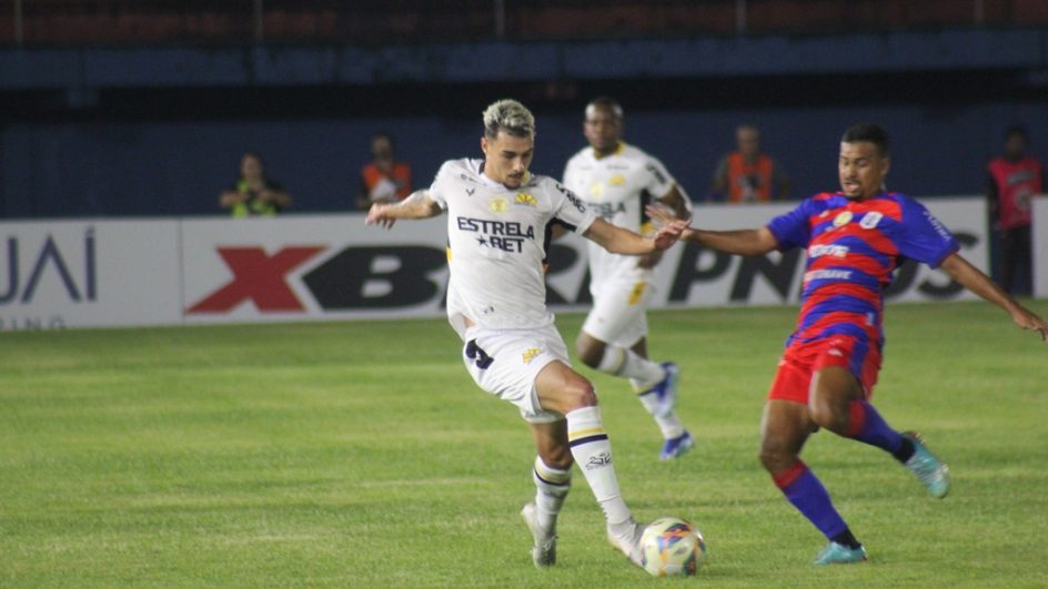 Marcílio Dias fez a terceira vitória na competição, derrubando a invencibilidade do Criciúma (Foto: Celso da Luz, Criciúma EC)