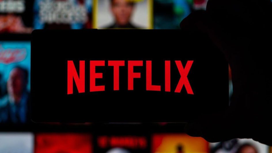 É possível assistir a diversos documentários sobre veganismo na Netflix (Imagem: Daniel Avram | Shutterstock)