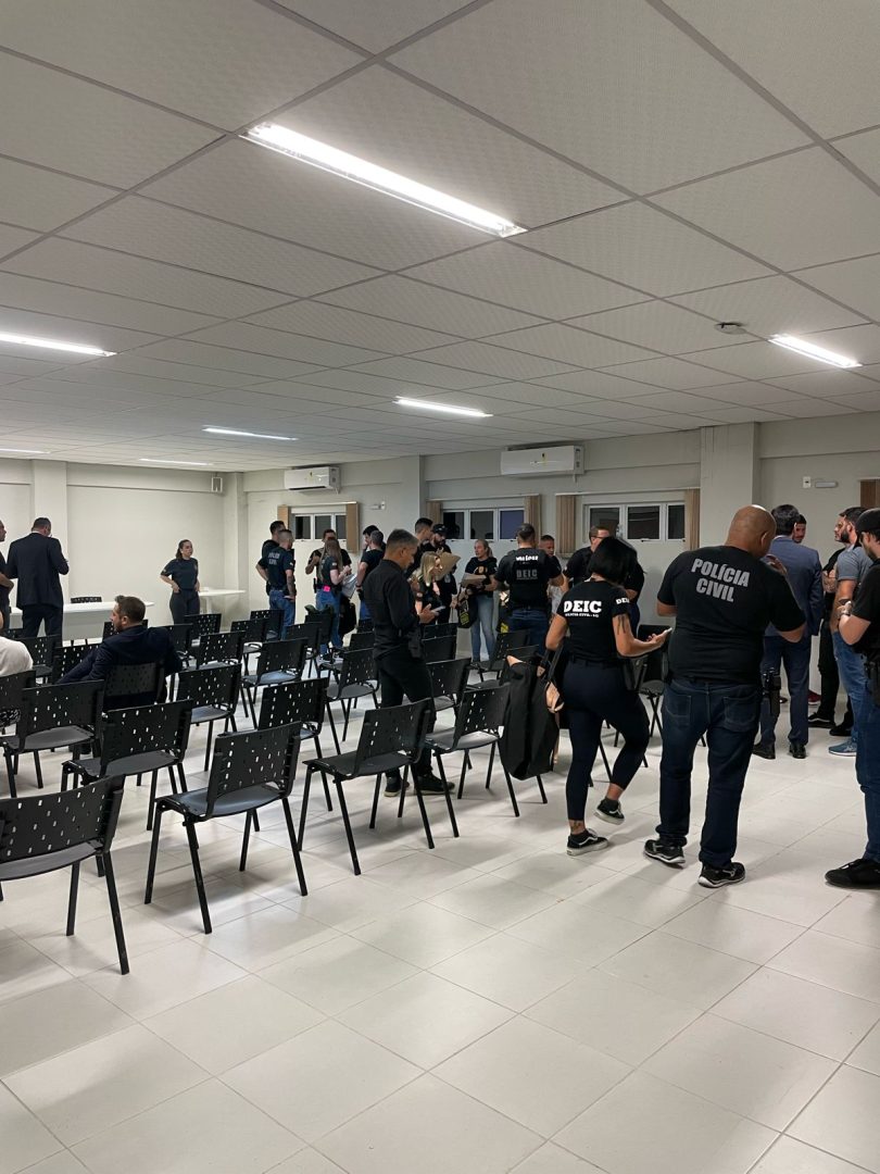 Operação em SC mira grupo suspeito de pescar dados e causar prejuízo milionário a investidores (2)