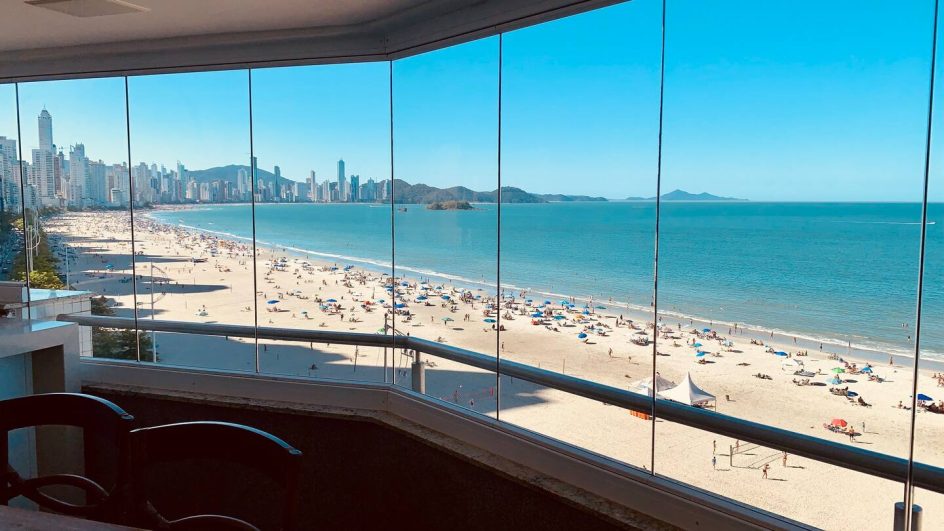 FOTOS: Quanto custa passar o Carnaval em apartamentos “camarote” de Balneário Camboriú