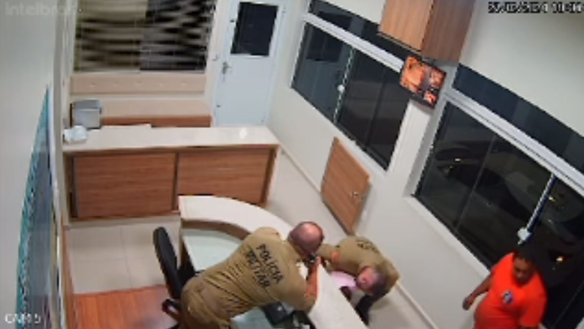 Recém-nascido se engasga com leite materno e é salvo por policiais no Oeste de SC