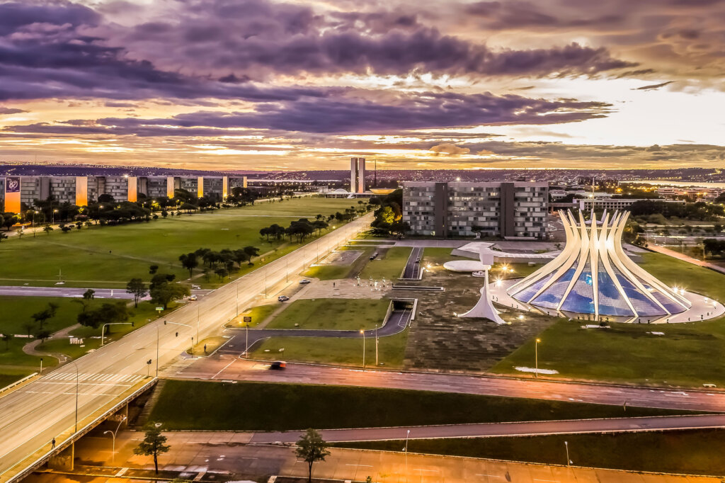 O planejamento urbano influencia os preços na capital de Brasília (Imagem: Erich Sacco | Shutterstock)