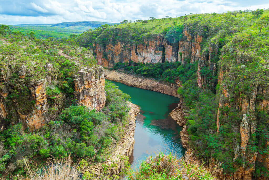 Capitólio é um destino ideal para descansar e ter contato com a natureza (Imagem: Vinicius Bacarin | Shutterstock)
