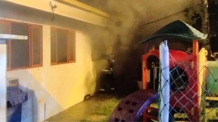 Aulas de creche atingida por fogo em Florianópolis serão retomadas em salão de igreja