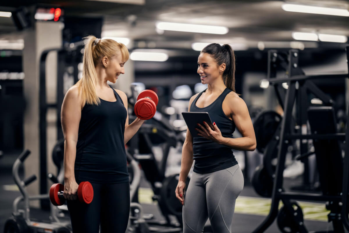 A musculação é importante para a saúde, mas é preciso realizá-la com cuidado (Imagem: Dusan Petkovic | Shutterstock)