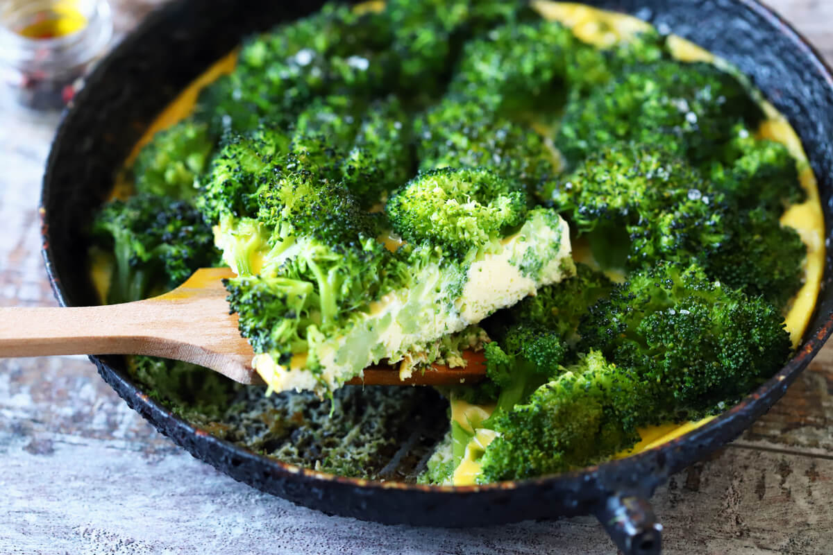 Frittata de brócolis (Imagem: Chatham172 
 | Shutterstock)