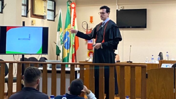 Condenado contou com a ajuda de um comparsa, que está foragido