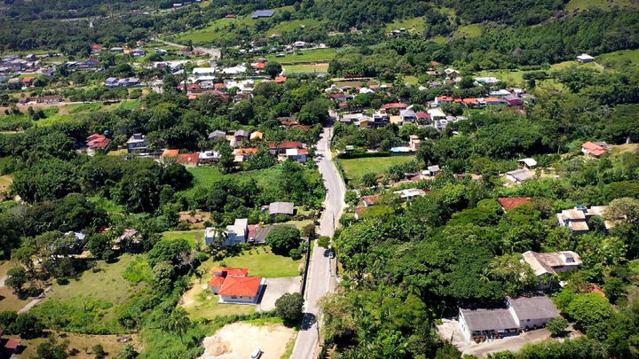 Conheça bairro de Florianópolis onde as praias são trocadas pela vida no campo (5)