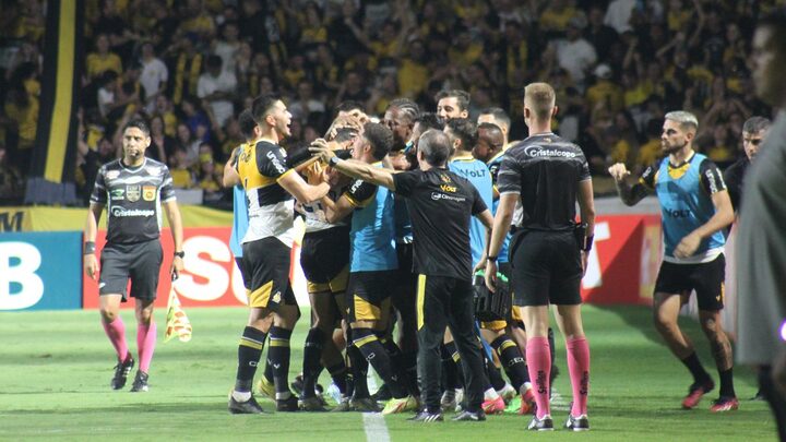 Criciúma x Hercílio Luz (Foto: Celso da Luz, Criciúma)