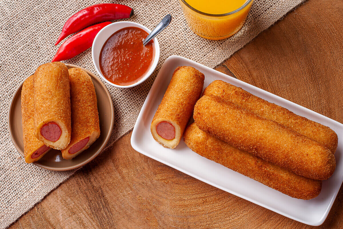 Enroladinho de salsicha (Imagem: flanovais |  Shutterstock)