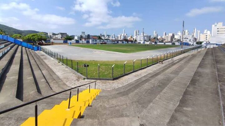 Estádio das Nações não obedece uma das exigências da FCF para as semifinais do Catarinense (Foto: André Felipe da Cunha, Divulgação)