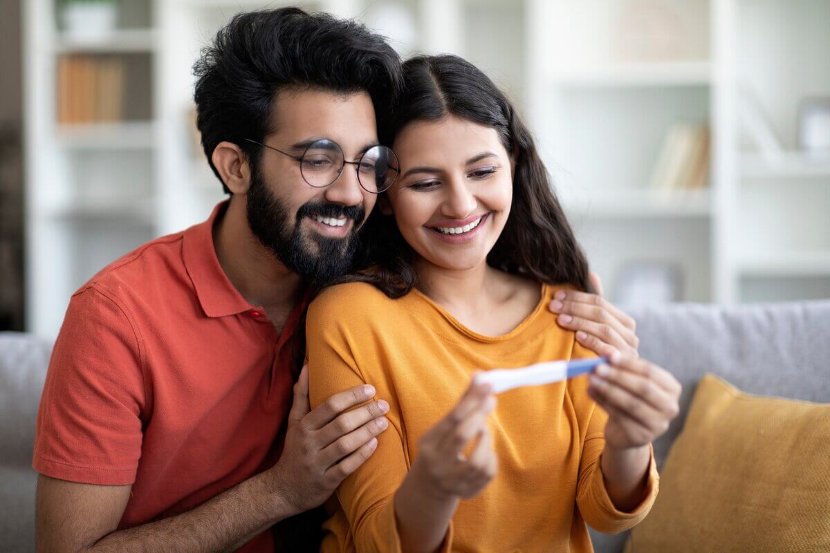 Hábitos saudáveis no dia a dia favorece a fertilidade da mulher (Imagem: Prostock-studio | Shutterstock)