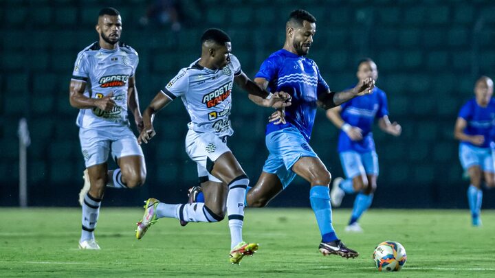 Figueirense x Barra (@Leopivafoto, Barra)