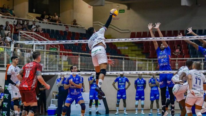 Joinville perde de virada para o Campinas na Superliga