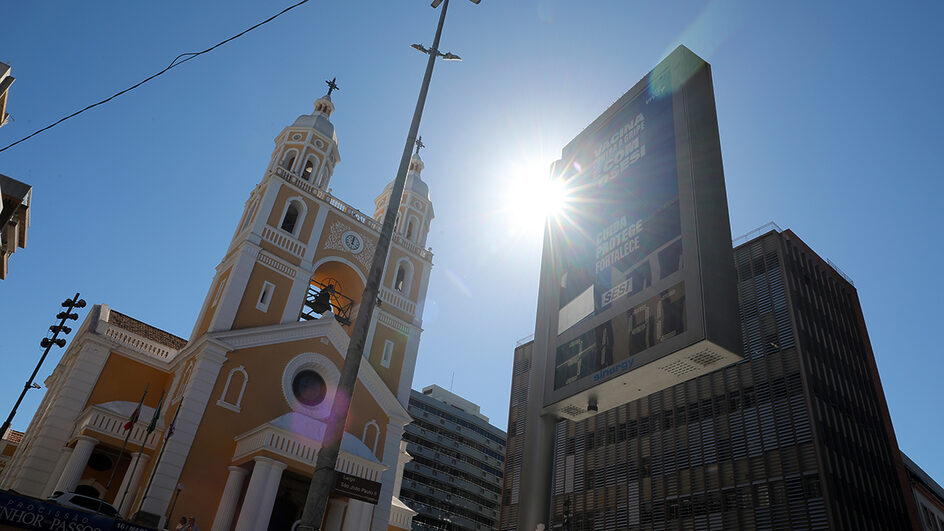 Santa Catarina pode ter dias de calor intenso até o final do verão