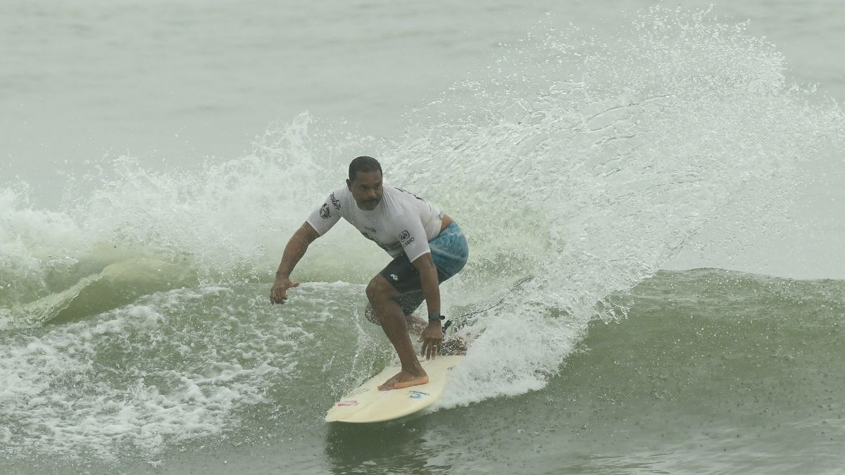 Navegantes abre Campeonato Brasileiro de Surf Master 2024 (1).png