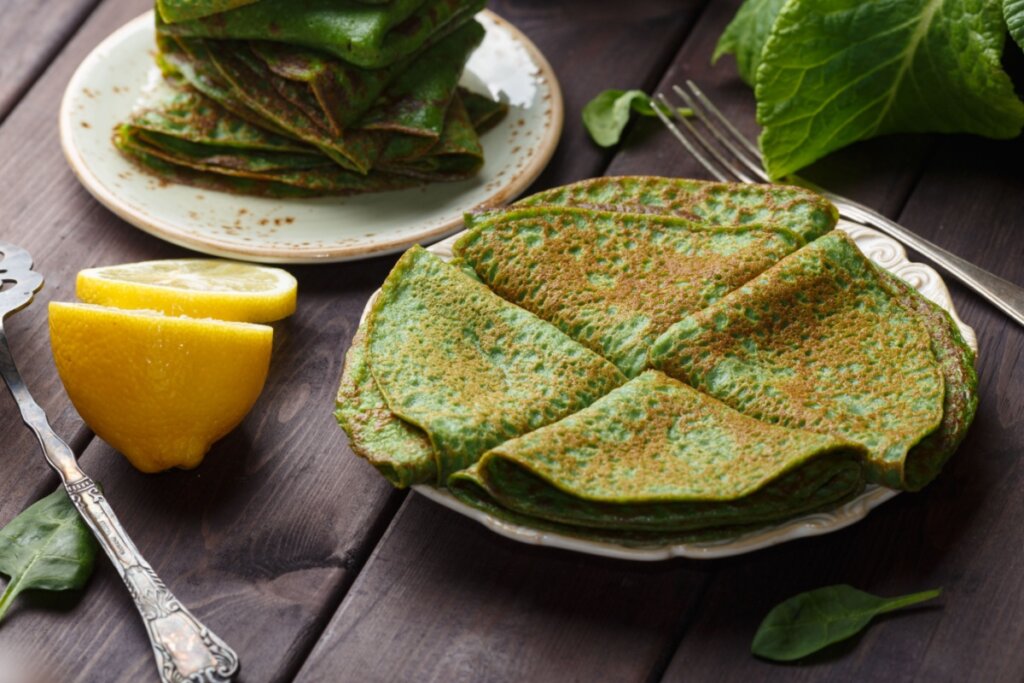 Panqueca de espinafre (Imagem: Tanee | Shutterstock)