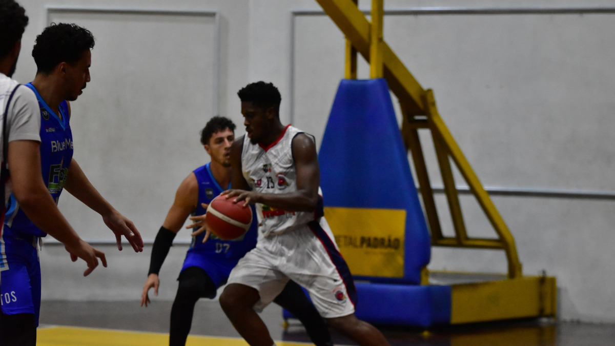 Santos-vence-Blumenau-no-Campeonato-Brasileiro-de-Basquete-3.jpg