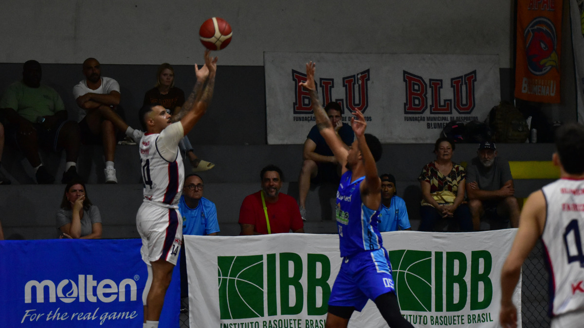 Santos-vence-Blumenau-no-Campeonato-Brasileiro-de-Basquete-3.jpg