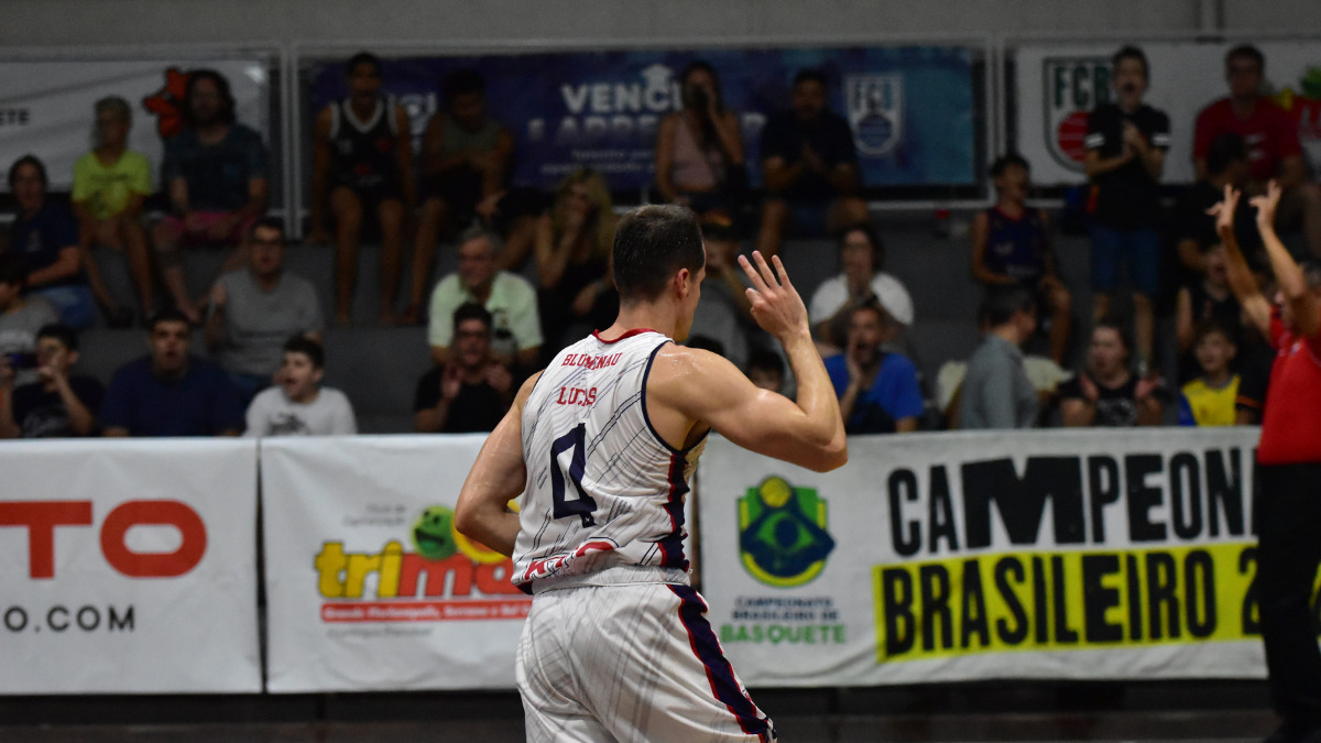 Santos-vence-Blumenau-no-Campeonato-Brasileiro-de-Basquete-3.jpg