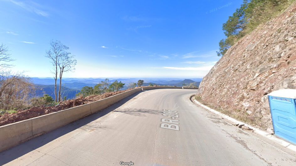 Serra da Rocinha, no Sul de SC, é totalmente bloqueada por risco de deslizamentos