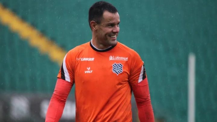 Wilson se despede do futebol (Foto: Patrick Floriani, Figueirense)