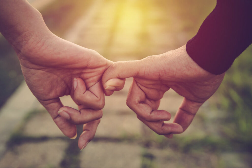 Rituais combinados com ervas ajudam a incentivar o amor (Imagem: Pushish Images | Shutterstock)