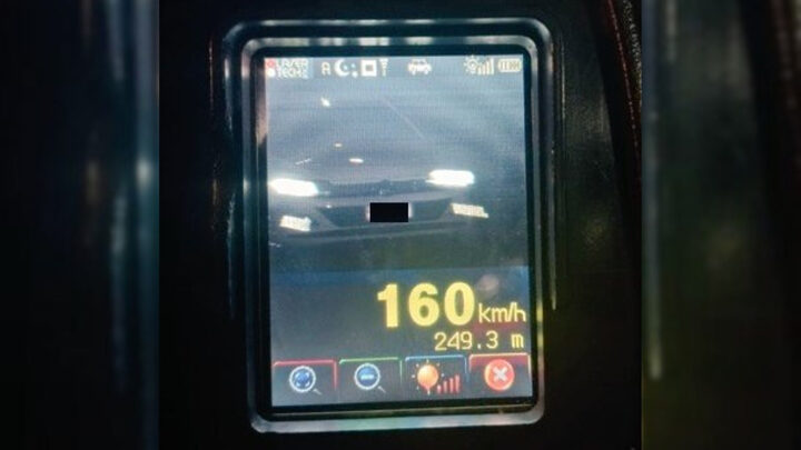 carro flagrado acima do limite de velocidade