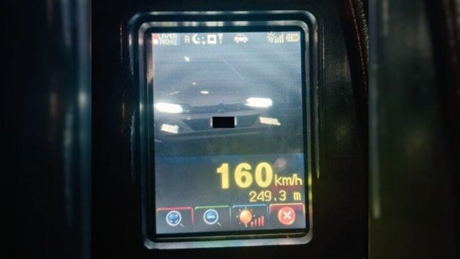 carro flagrado acima do limite de velocidade