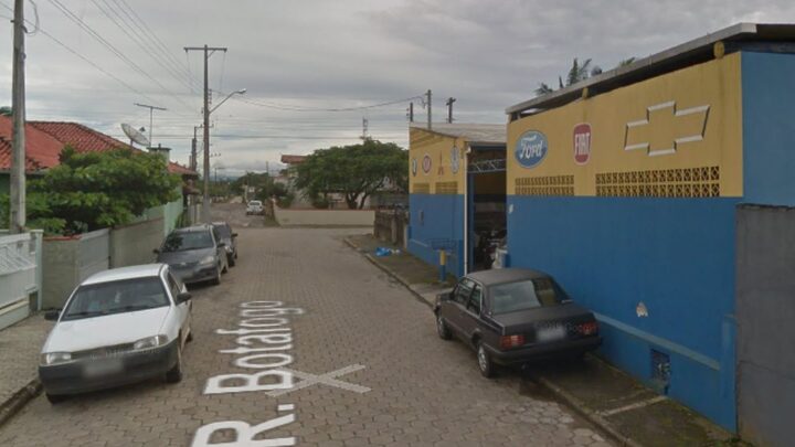 Homem é encontrado morto no meio da rua em cidade de SC